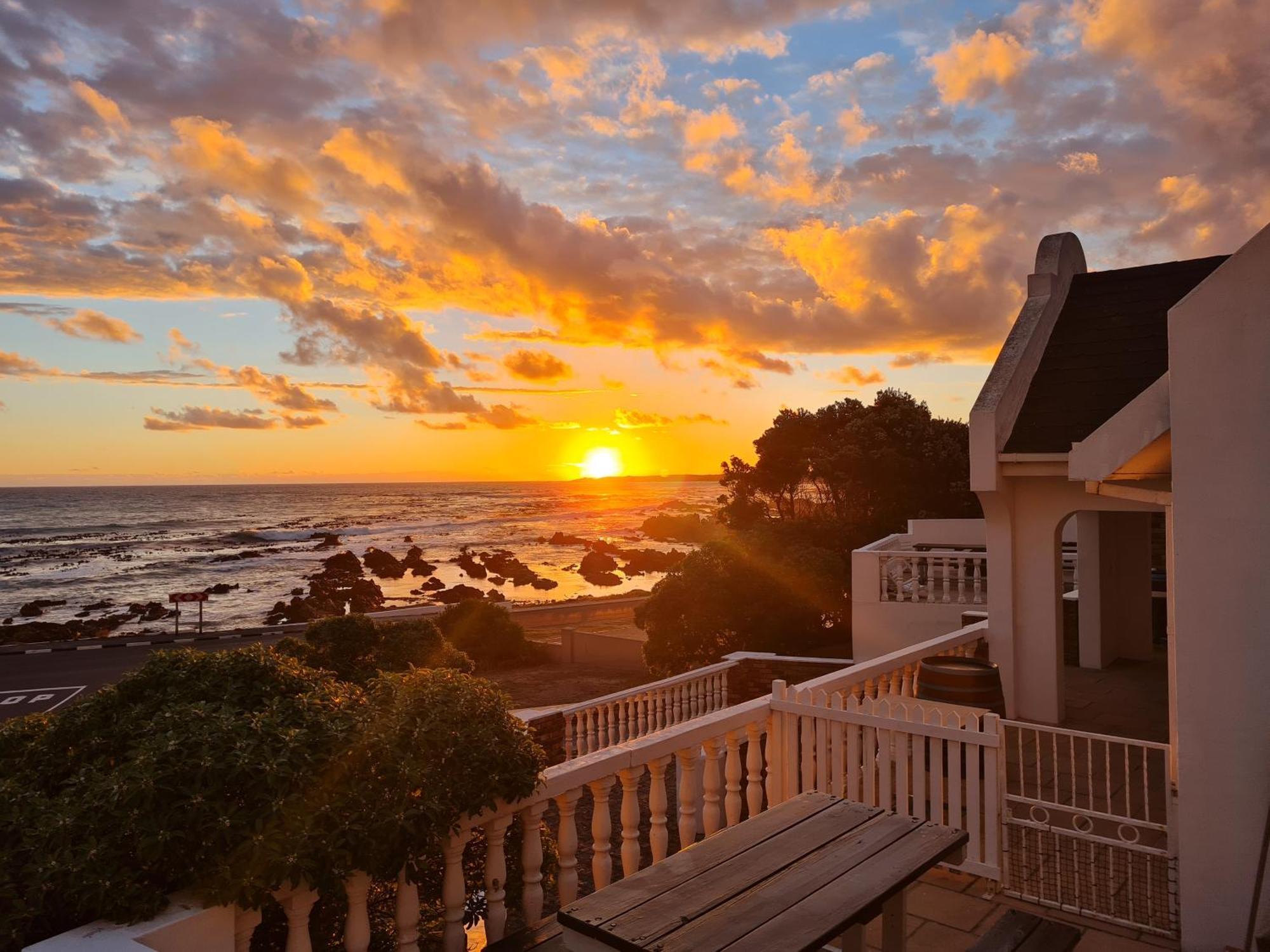 Walkerbay Accommodation Гансбаи Екстериор снимка